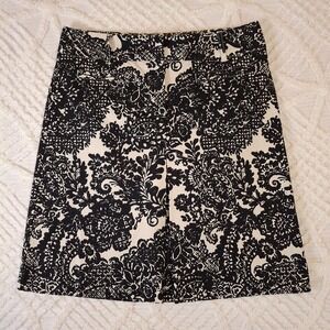 Talbots Size 6 Petite Black Cream Skirt Center Front Kick Pleat Cotton Stretch